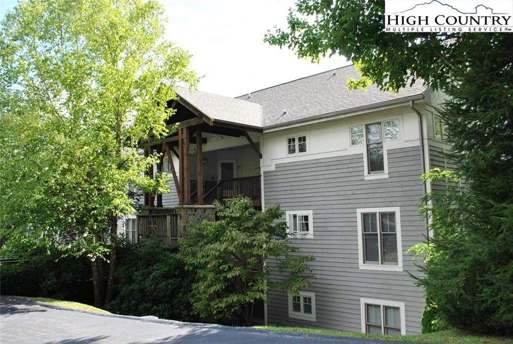Image number 1 for the current listing