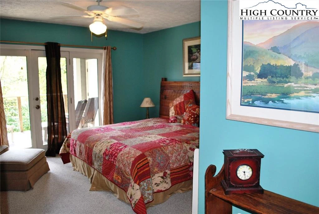 Image number 12 for the current listing