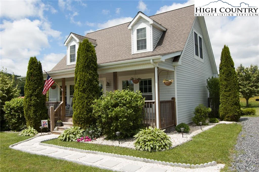 Image number 1 for the current listing
