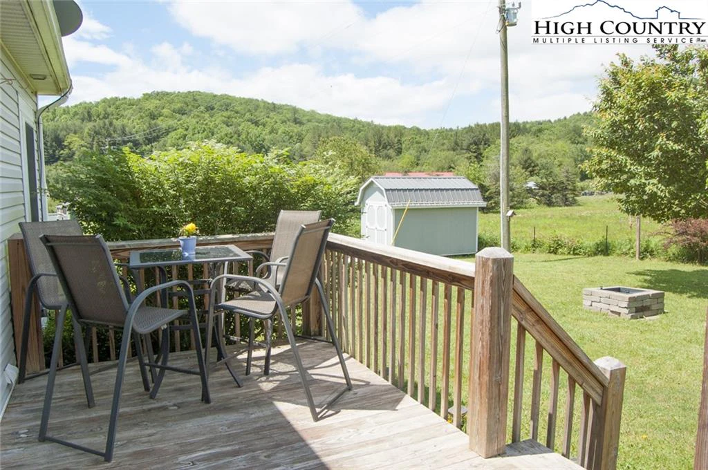Image number 7 for the current listing