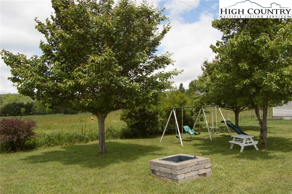 Image number 5 for the current listing