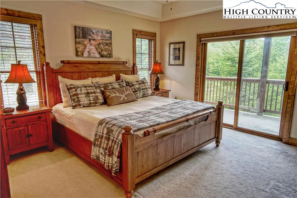Image number 18 for the current listing