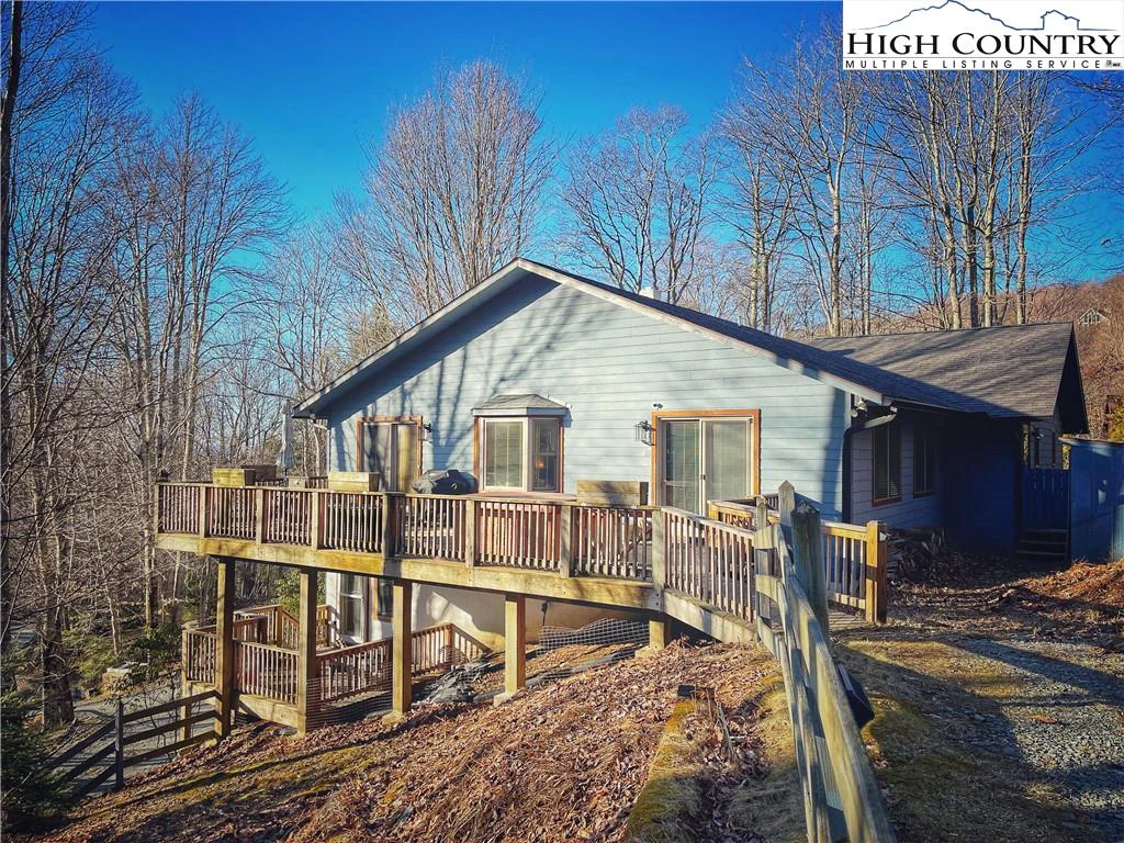 Image number 1 for the current listing