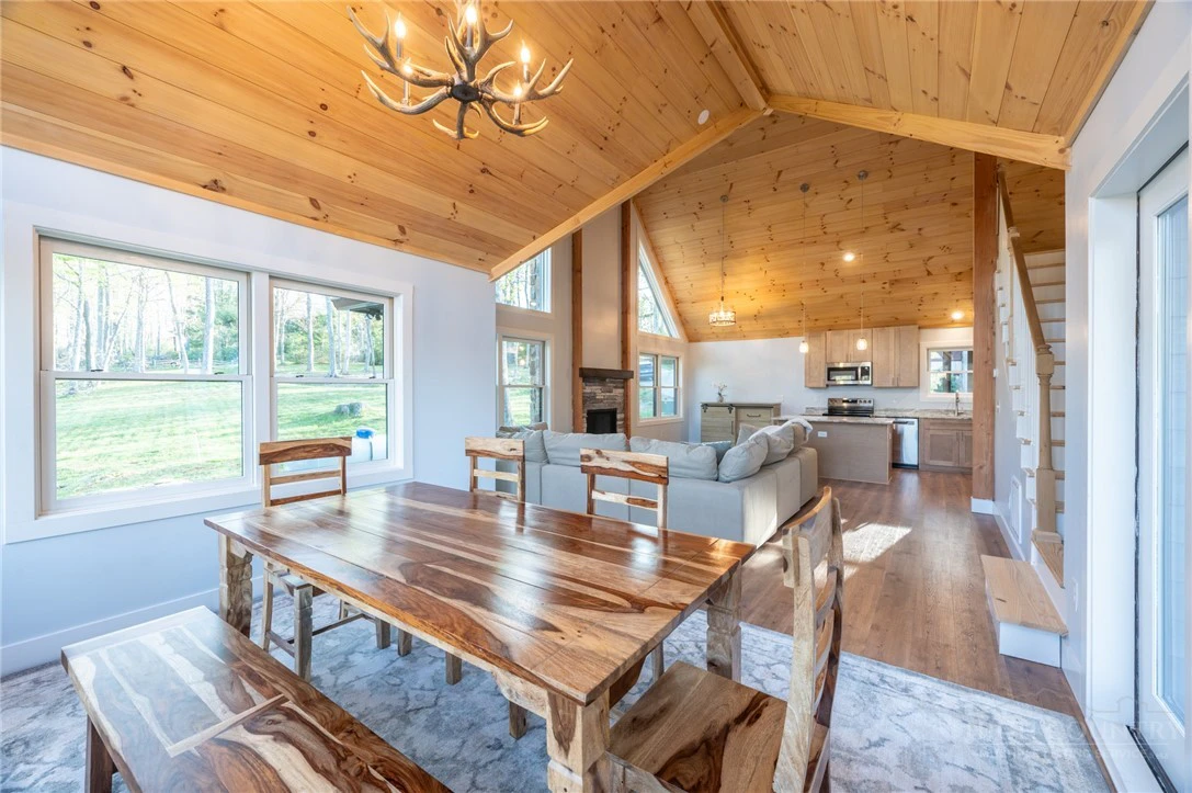 Image number 7 for the current listing