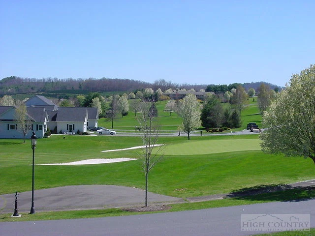 Image number 6 for the current listing
