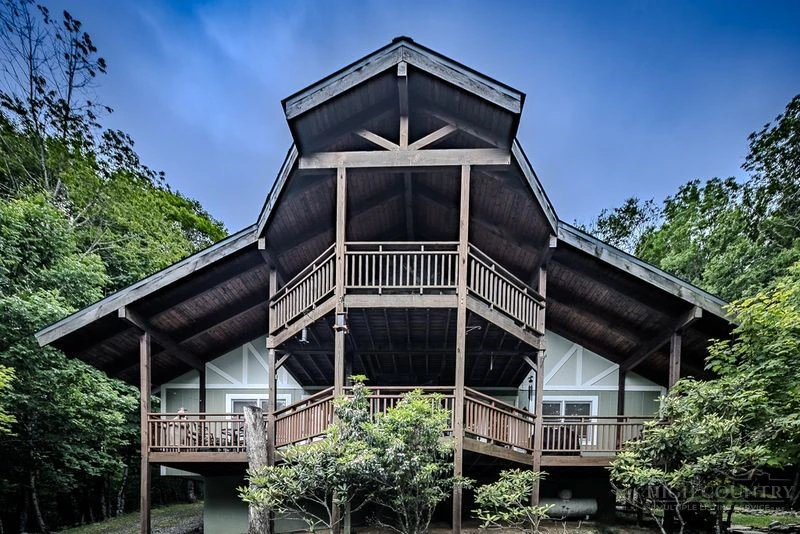 Image number 2 for the current listing