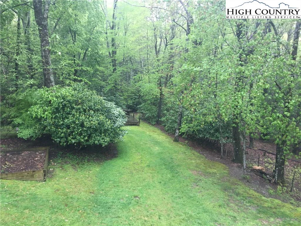 Image number 8 for the current listing
