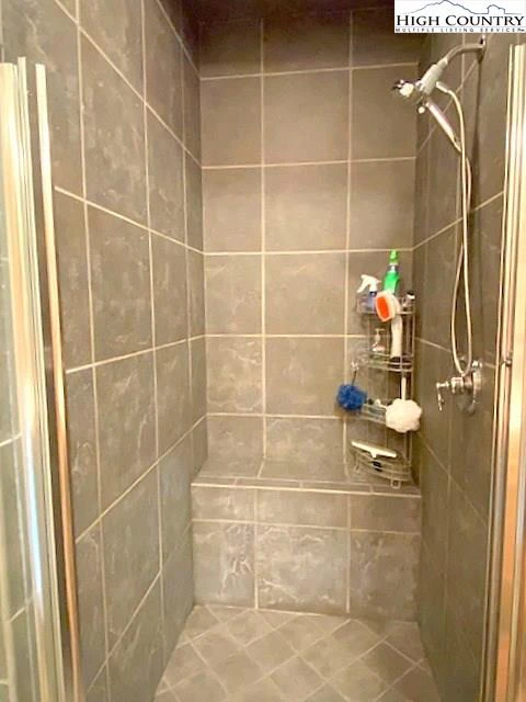Image number 6 for the current listing