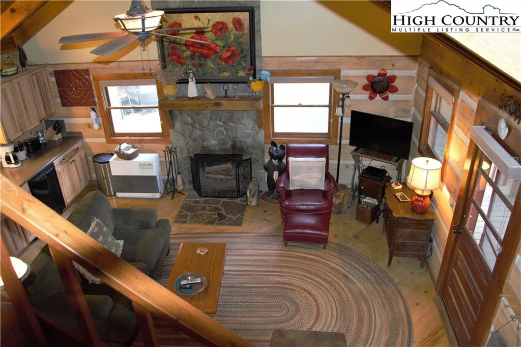 Image number 10 for the current listing