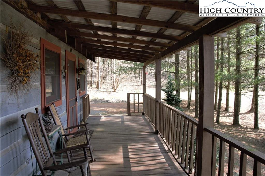 Image number 5 for the current listing