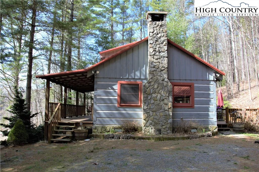 Image number 9 for the current listing