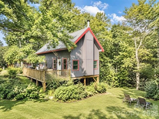 Image number 2 for the current listing