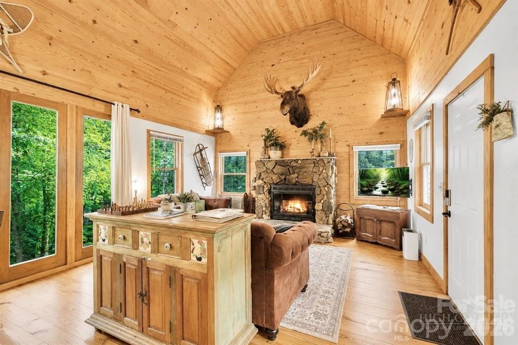Image number 5 for the current listing
