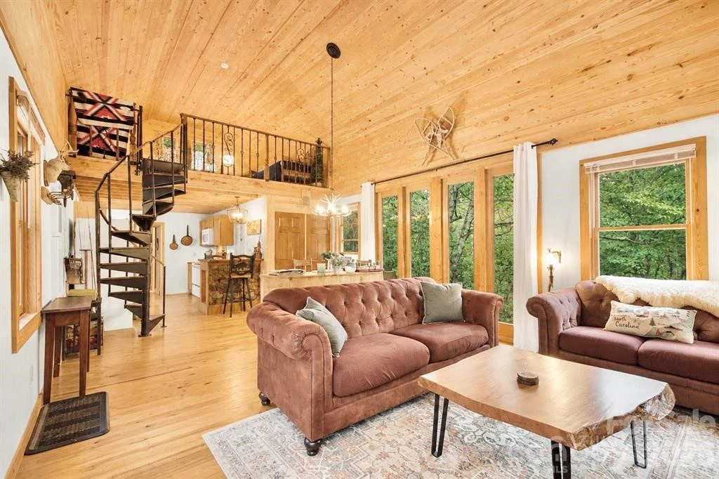 Image number 6 for the current listing