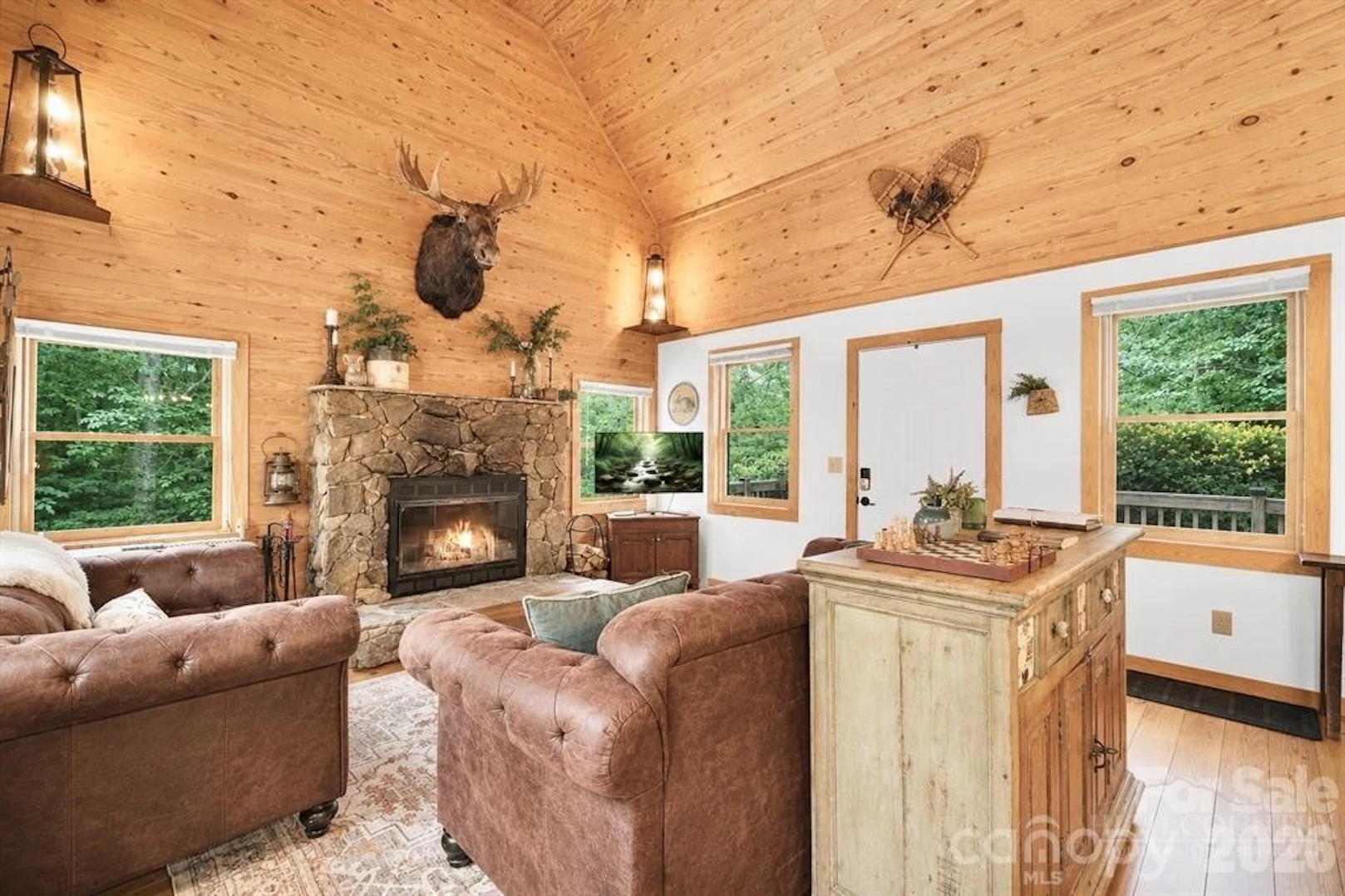 Image number 7 for the current listing