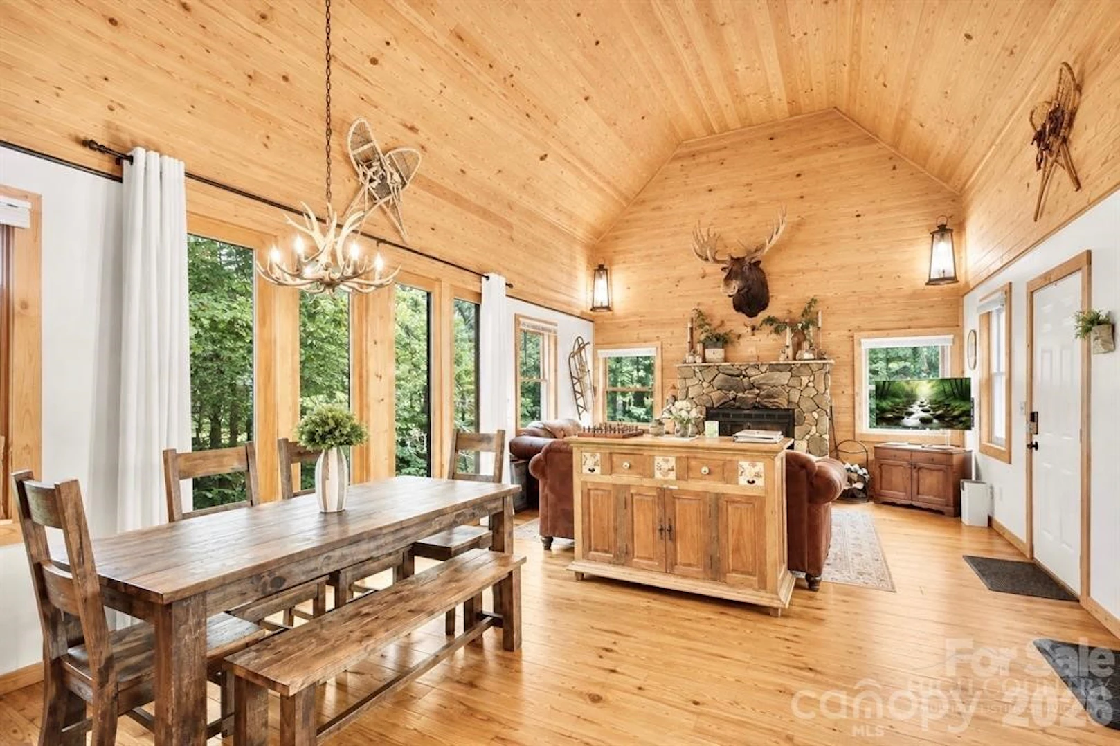 Image number 8 for the current listing