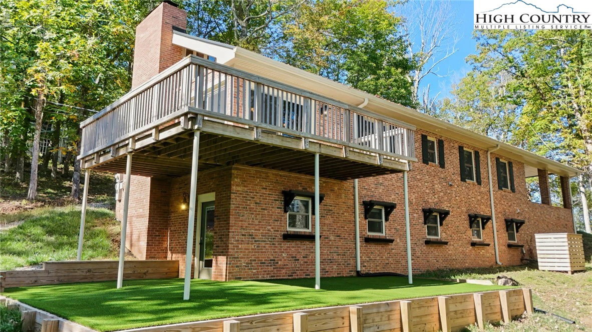 Image number 1 for the current listing