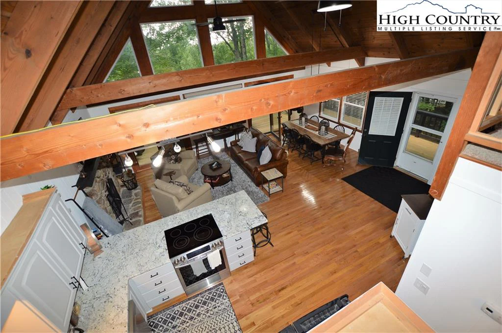 Image number 5 for the current listing