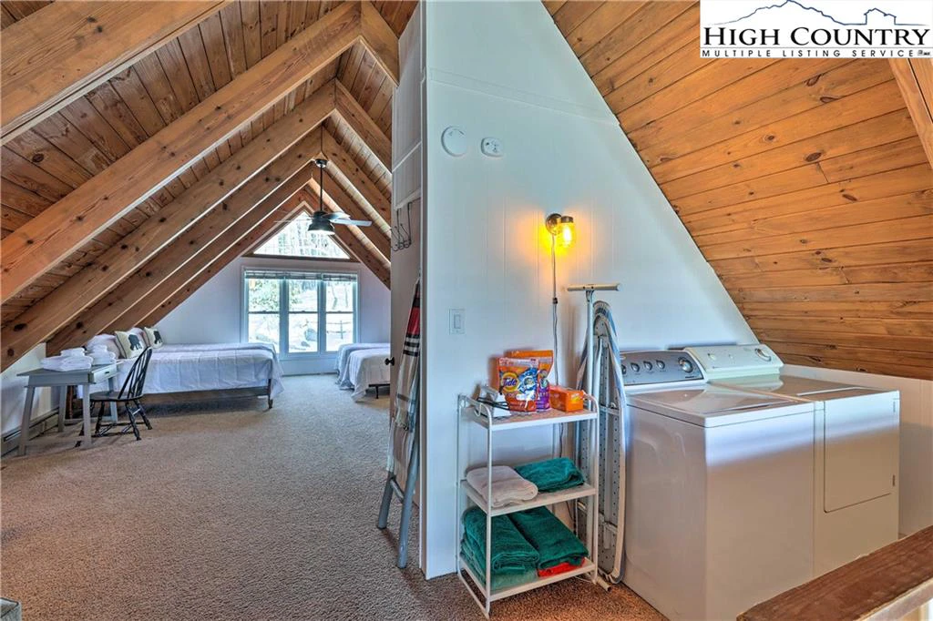 Image number 6 for the current listing