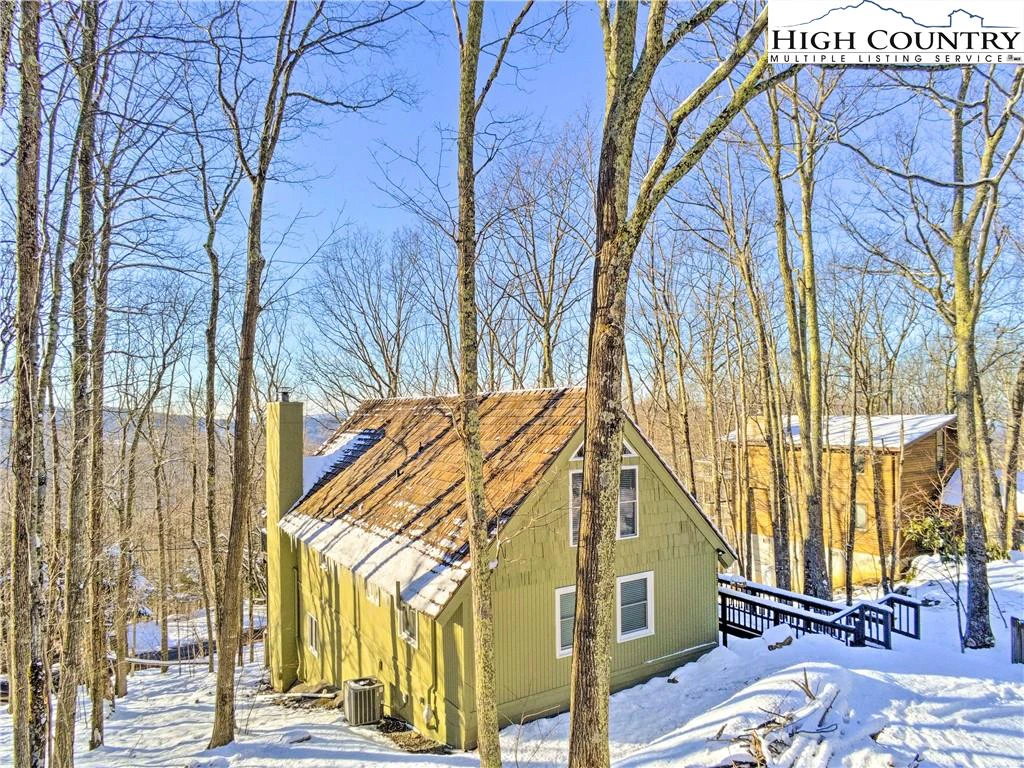 Image number 14 for the current listing