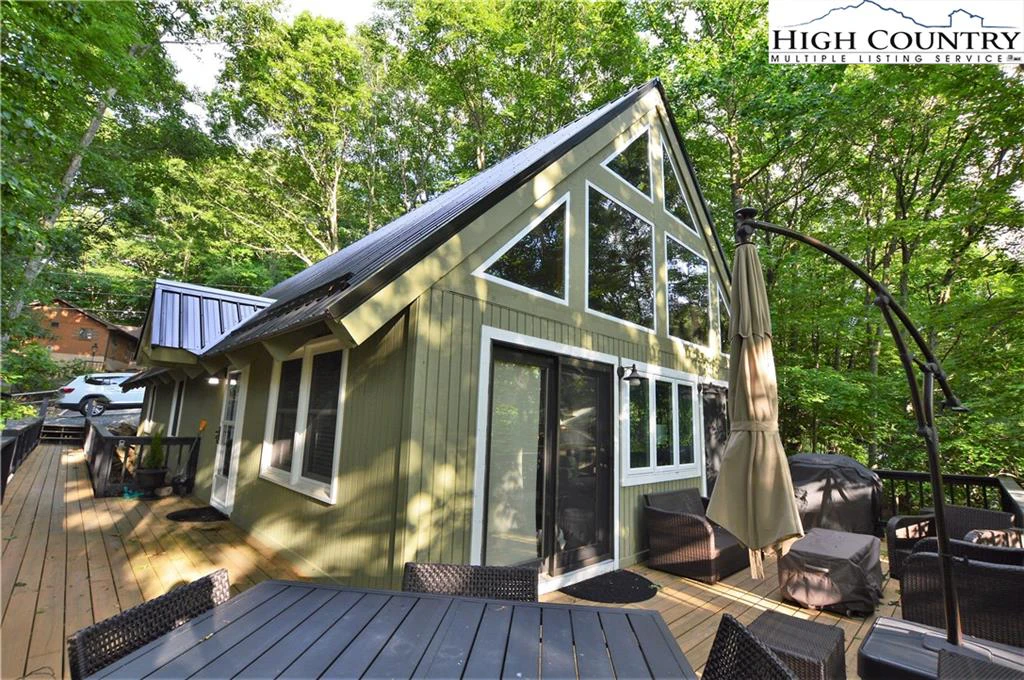Image number 18 for the current listing