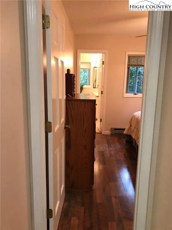 Image number 12 for the current listing