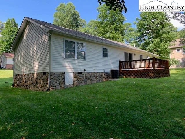 Image number 12 for the current listing