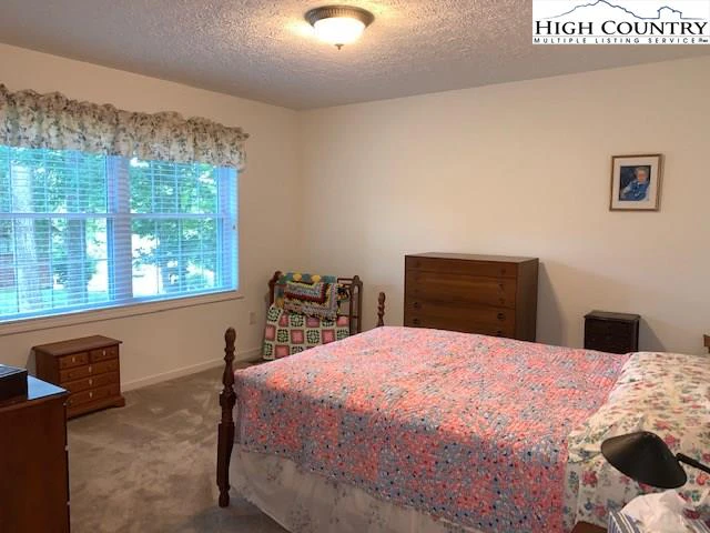 Image number 6 for the current listing