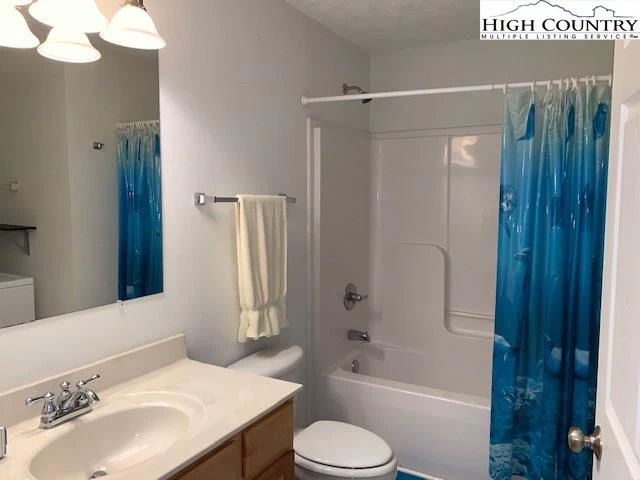 Image number 9 for the current listing