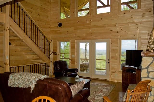 Image number 6 for the current listing