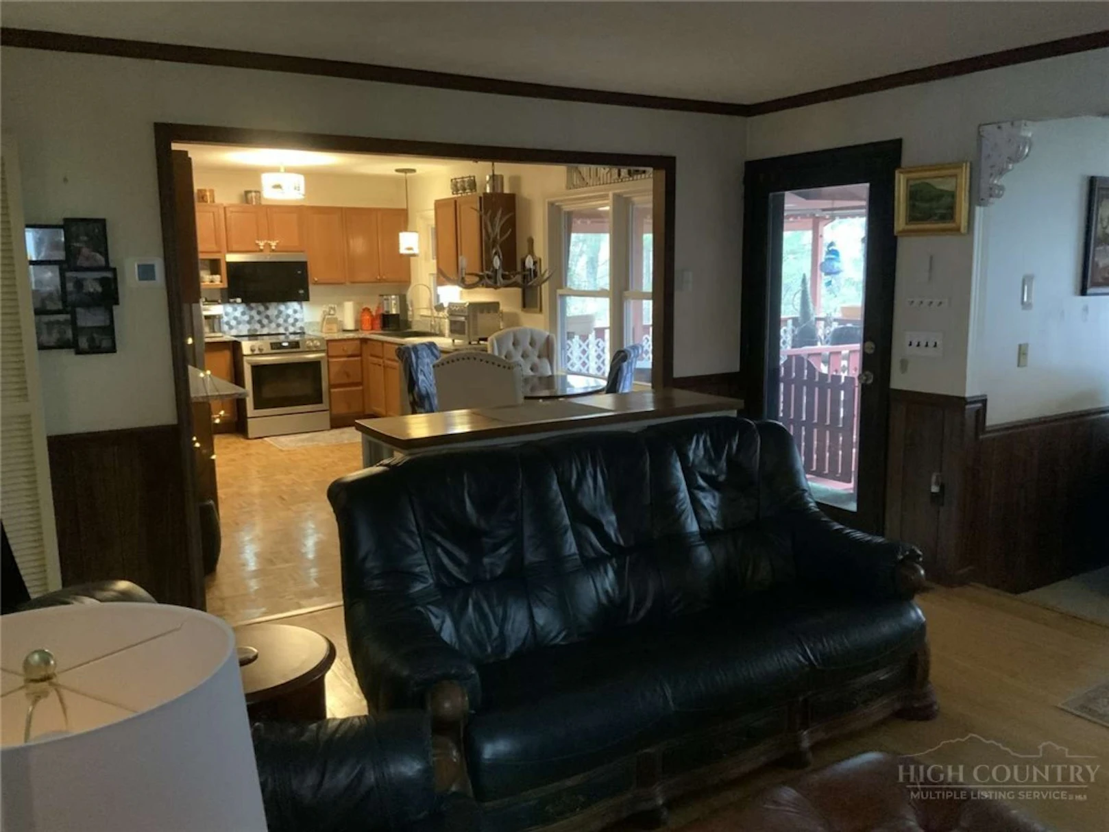 Image number 13 for the current listing