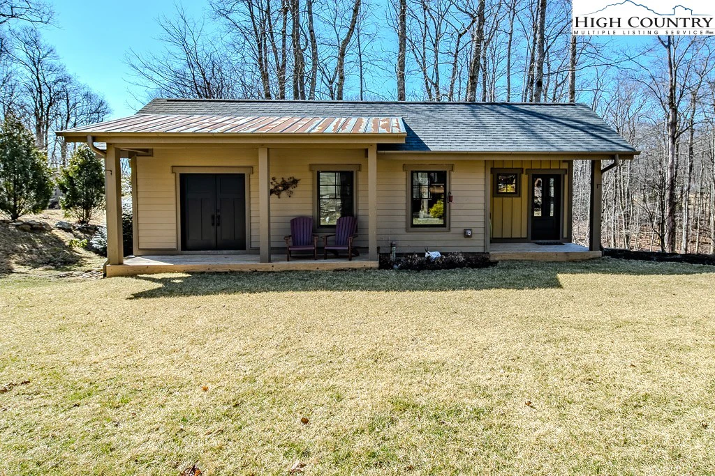 Image number 2 for the current listing