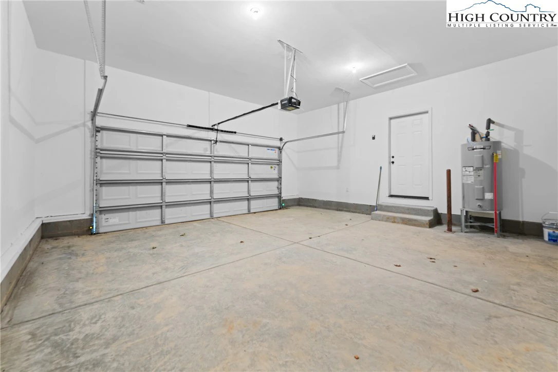 Image number 18 for the current listing
