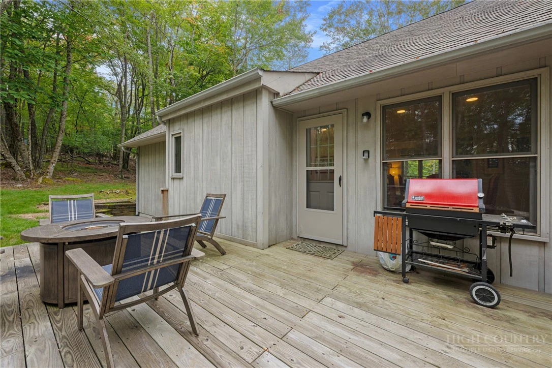 Image number 5 for the current listing