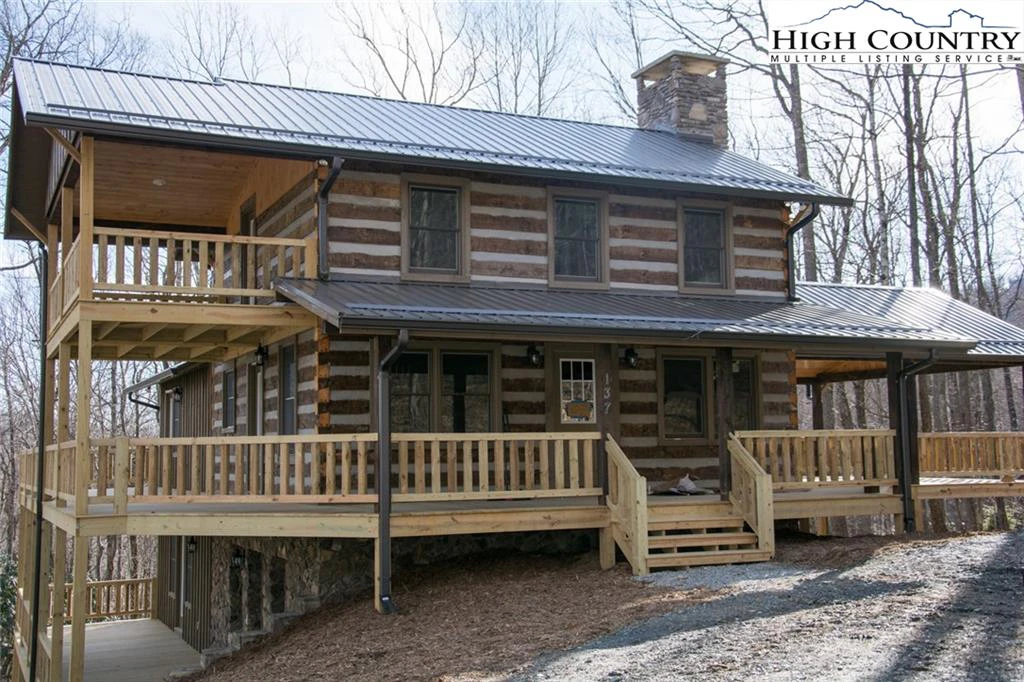 Image number 1 for the current listing