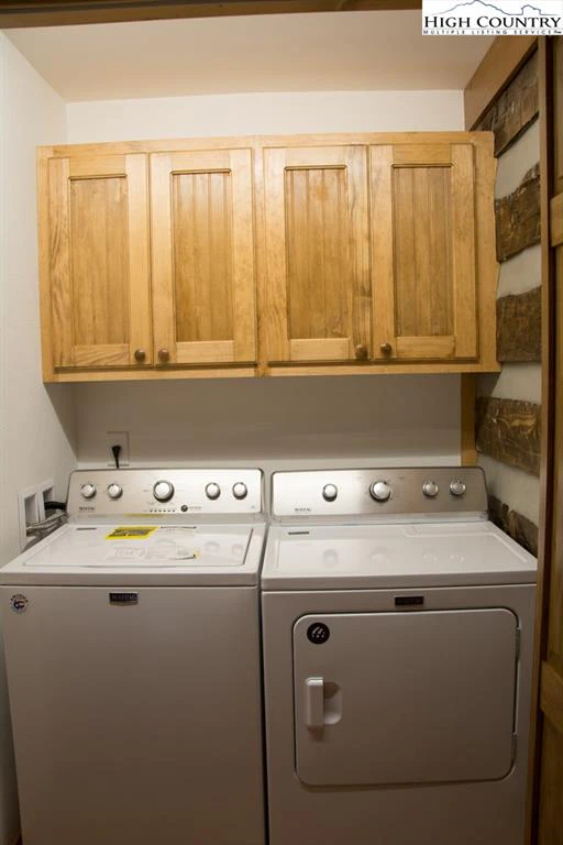 Image number 2 for the current listing