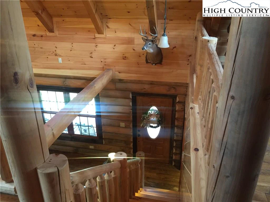 Image number 11 for the current listing