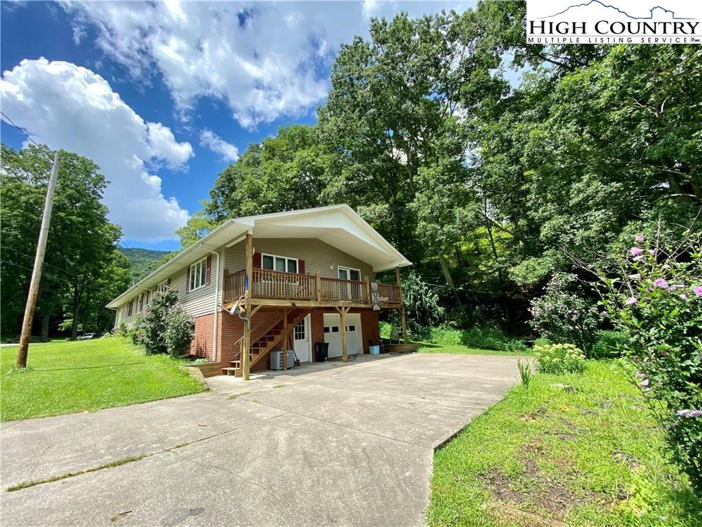 Image number 15 for the current listing