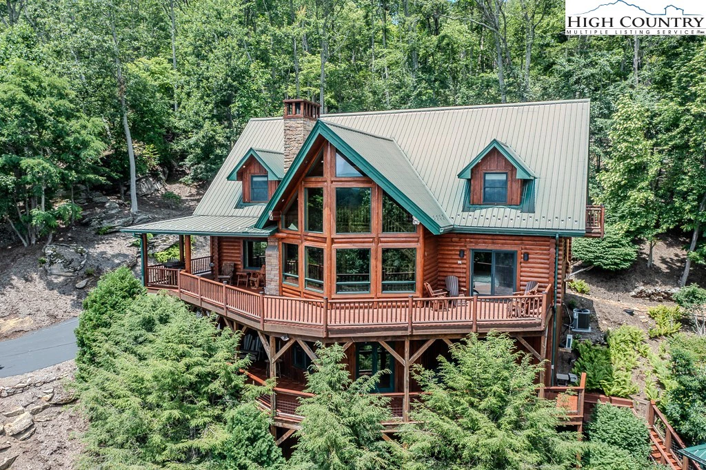 Image number 15 for the current listing