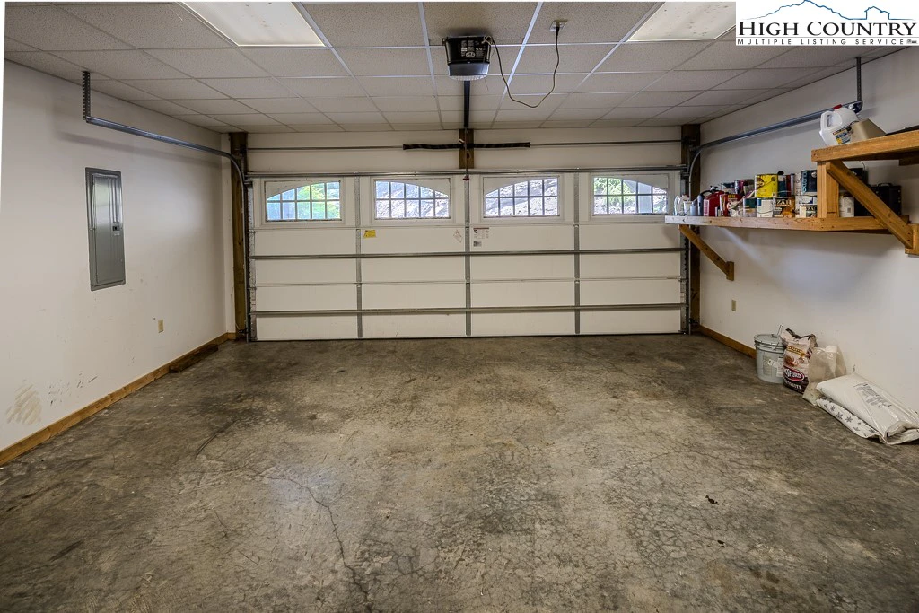 Image number 22 for the current listing