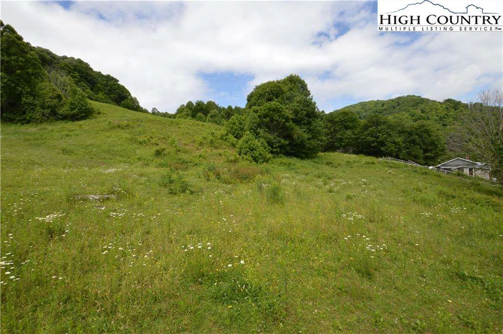 Image number 9 for the current listing