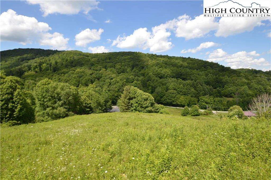 Image number 19 for the current listing