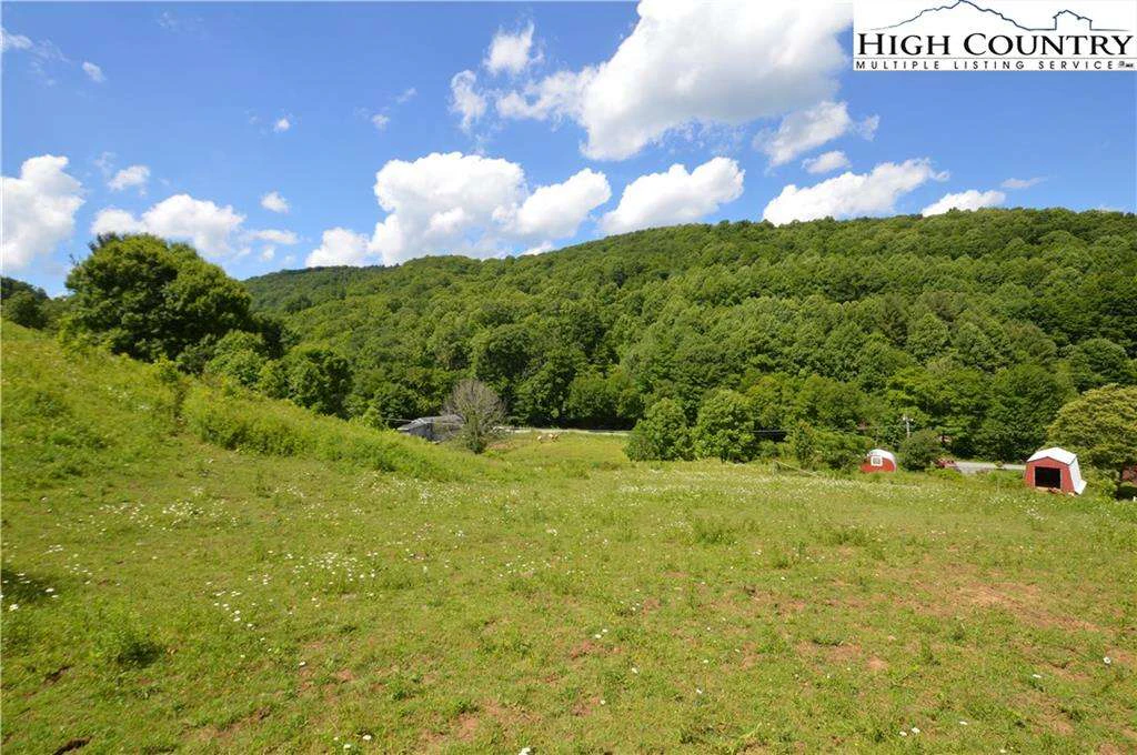 Image number 14 for the current listing