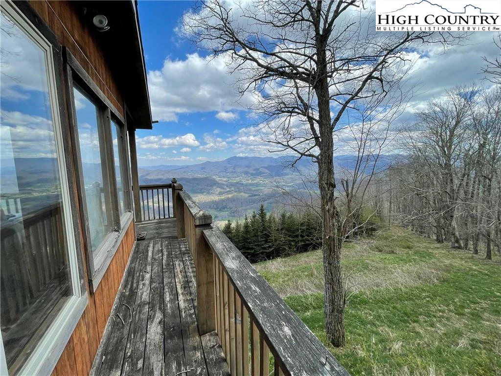 Image number 6 for the current listing