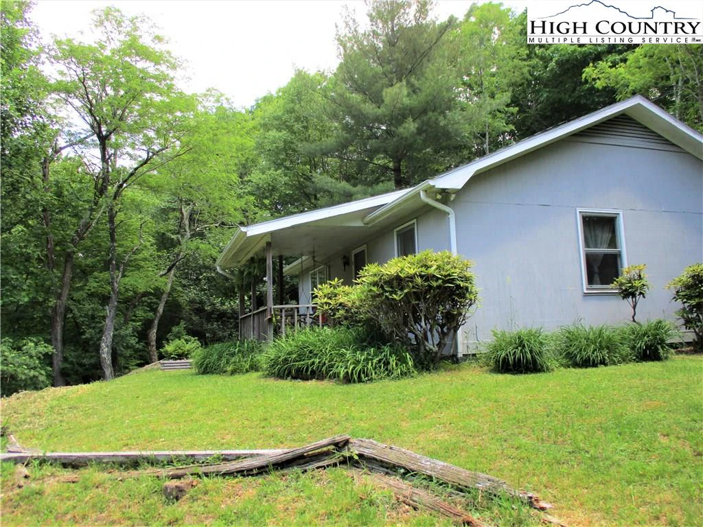 Image number 23 for the current listing