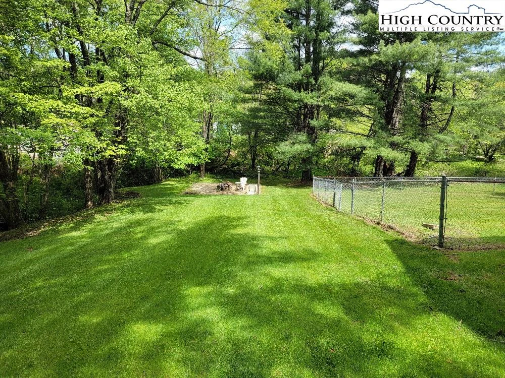 Image number 4 for the current listing