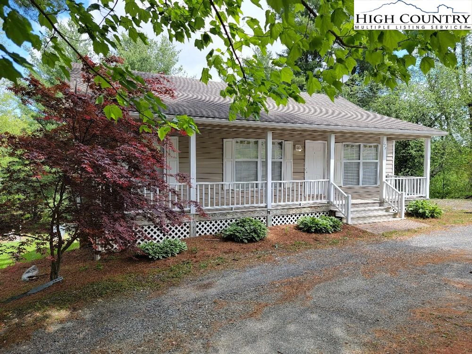 Image number 18 for the current listing