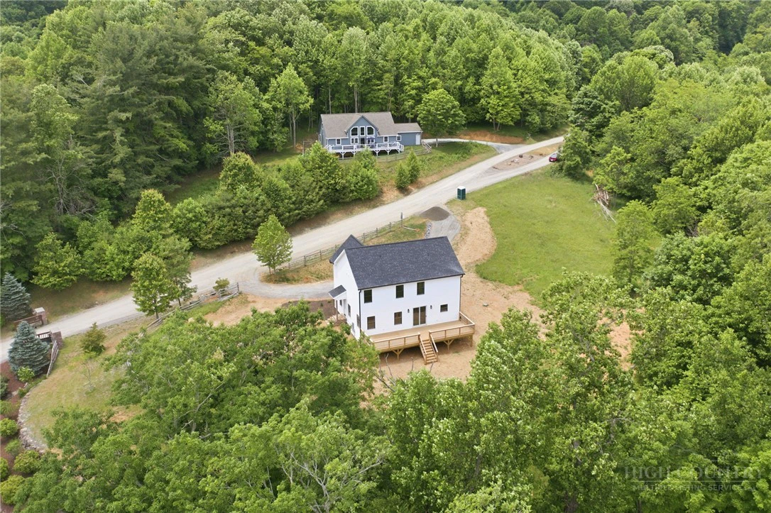 Image number 20 for the current listing