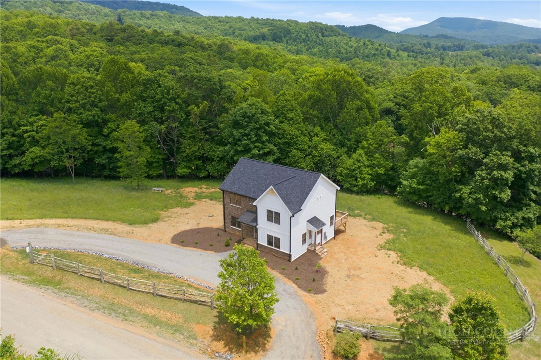 Image number 15 for the current listing
