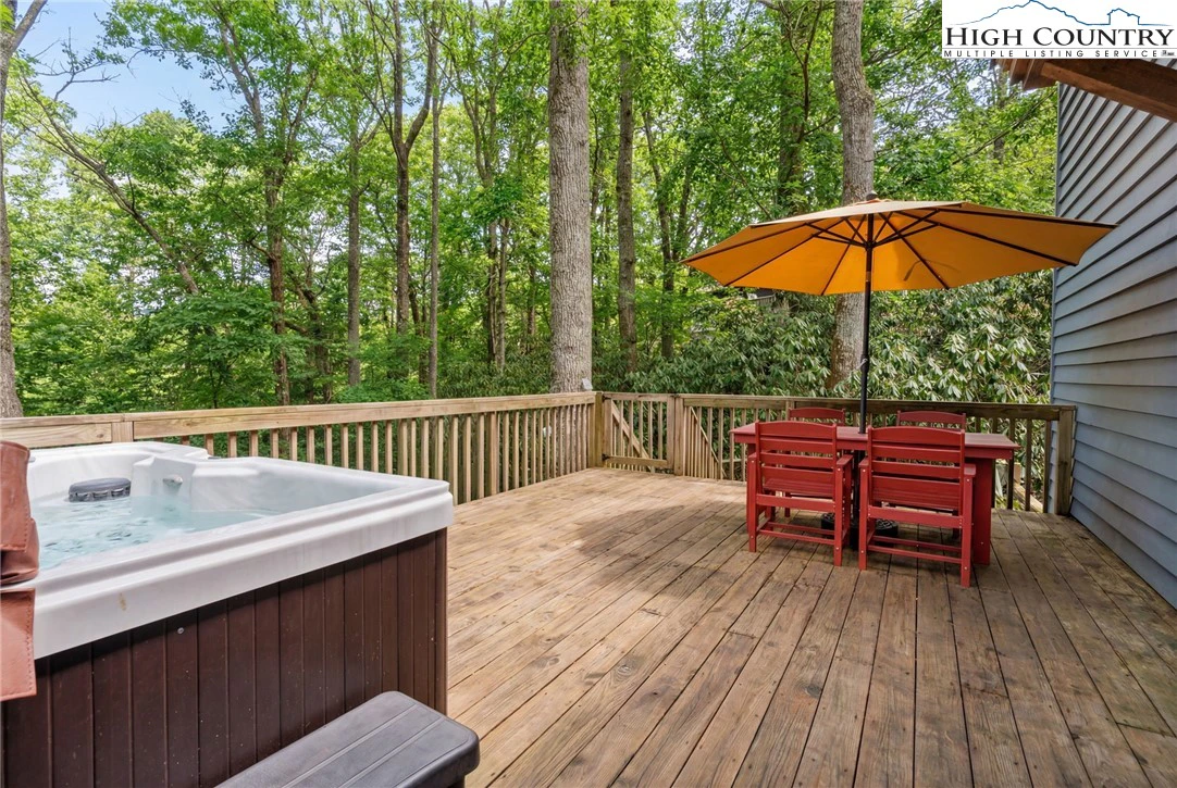 Image number 3 for the current listing